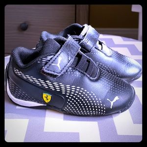 Like new toddler Ferrari x Puma race sneakers 5C